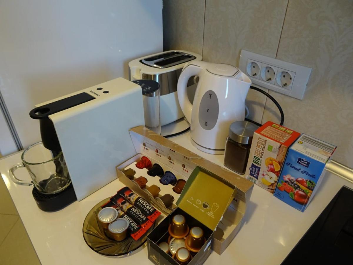 Carla'S Apart Palas-Hala Centrala 1 Bedroom, Airport Shuttle Яш Екстериор снимка