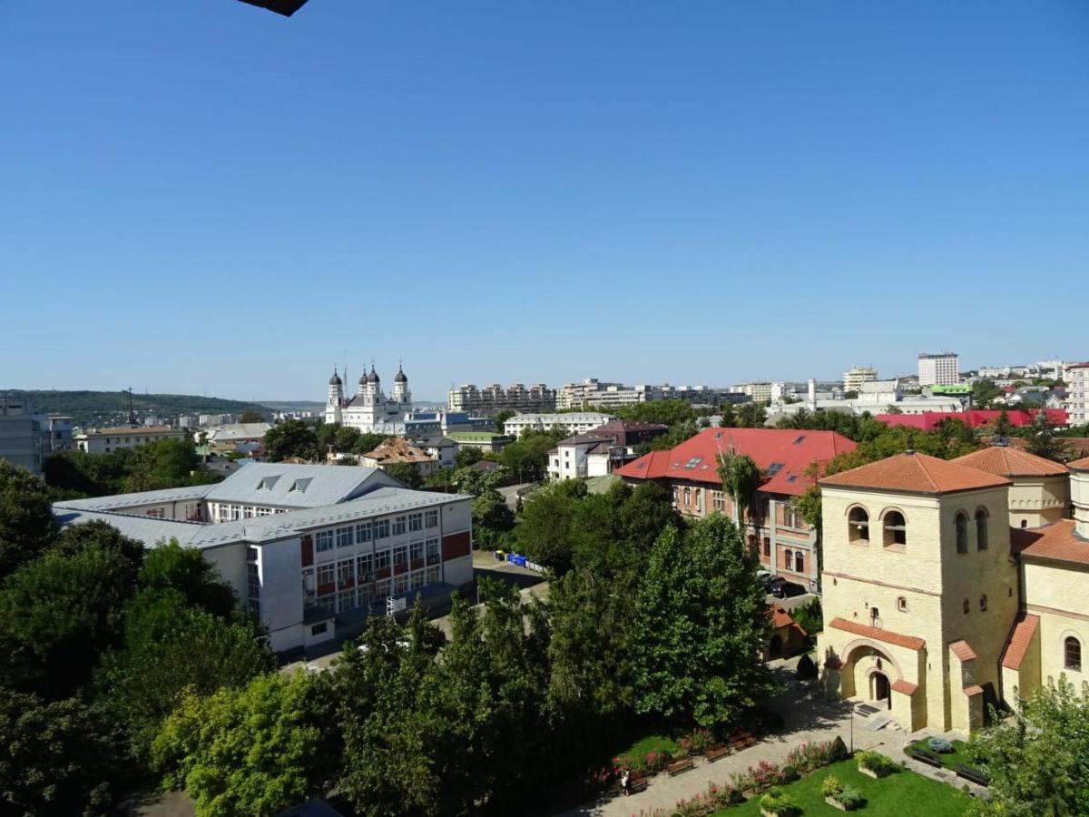 Carla'S Apart Palas-Hala Centrala 1 Bedroom, Airport Shuttle Яш Екстериор снимка
