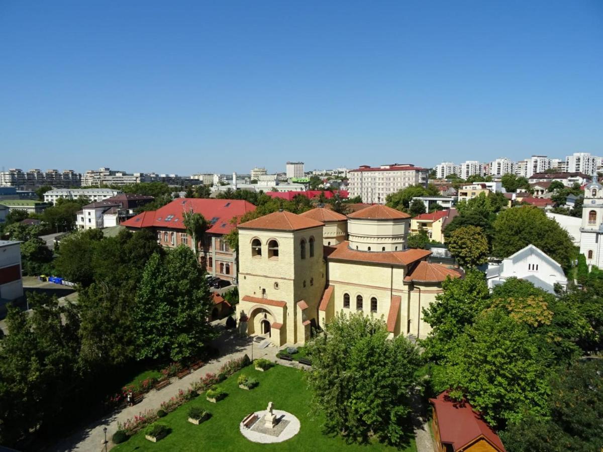 Carla'S Apart Palas-Hala Centrala 1 Bedroom, Airport Shuttle Яш Екстериор снимка