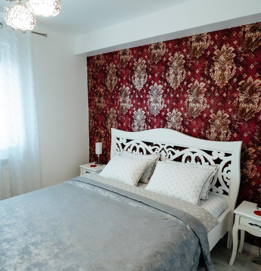 Carla'S Apart Palas-Hala Centrala 1 Bedroom, Airport Shuttle Яш Екстериор снимка